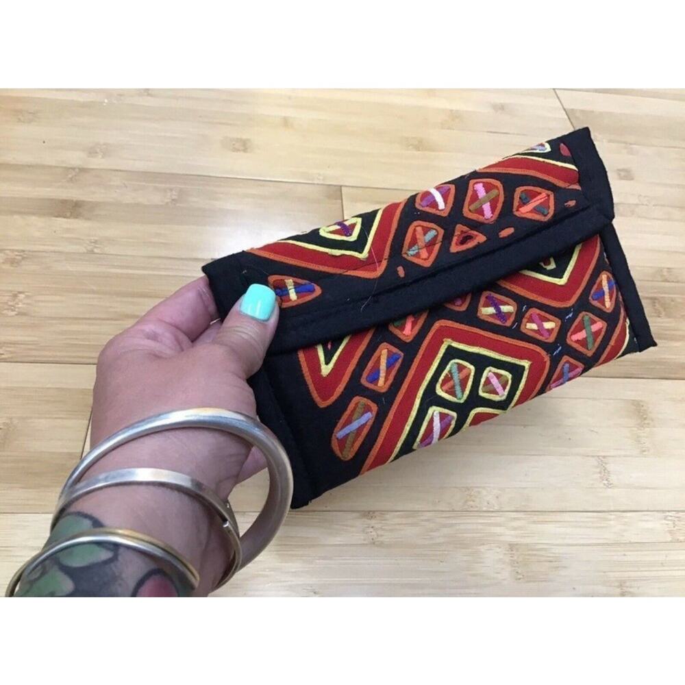 VTG Kuna Reverse Appliqué Wallet – Handmade Ethnic Textile Clutch
